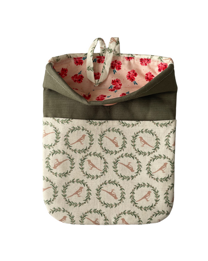 Tweets & Wreaths Book Sleeve