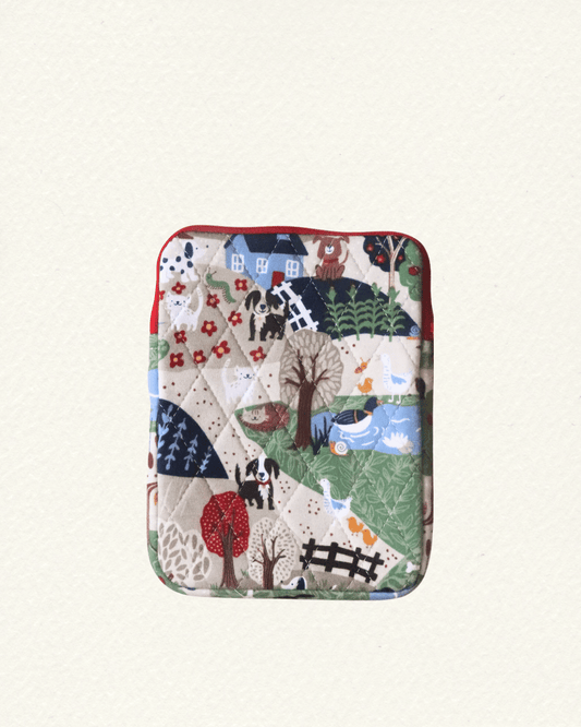 At the Farm Reading Quilted e-Reader Sleeve